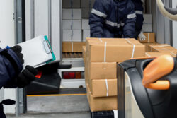 Goederen laten transporteren? Verzeker ze goed