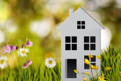 CBS: Huizen voor het eerst goedkoper dan jaar eerder